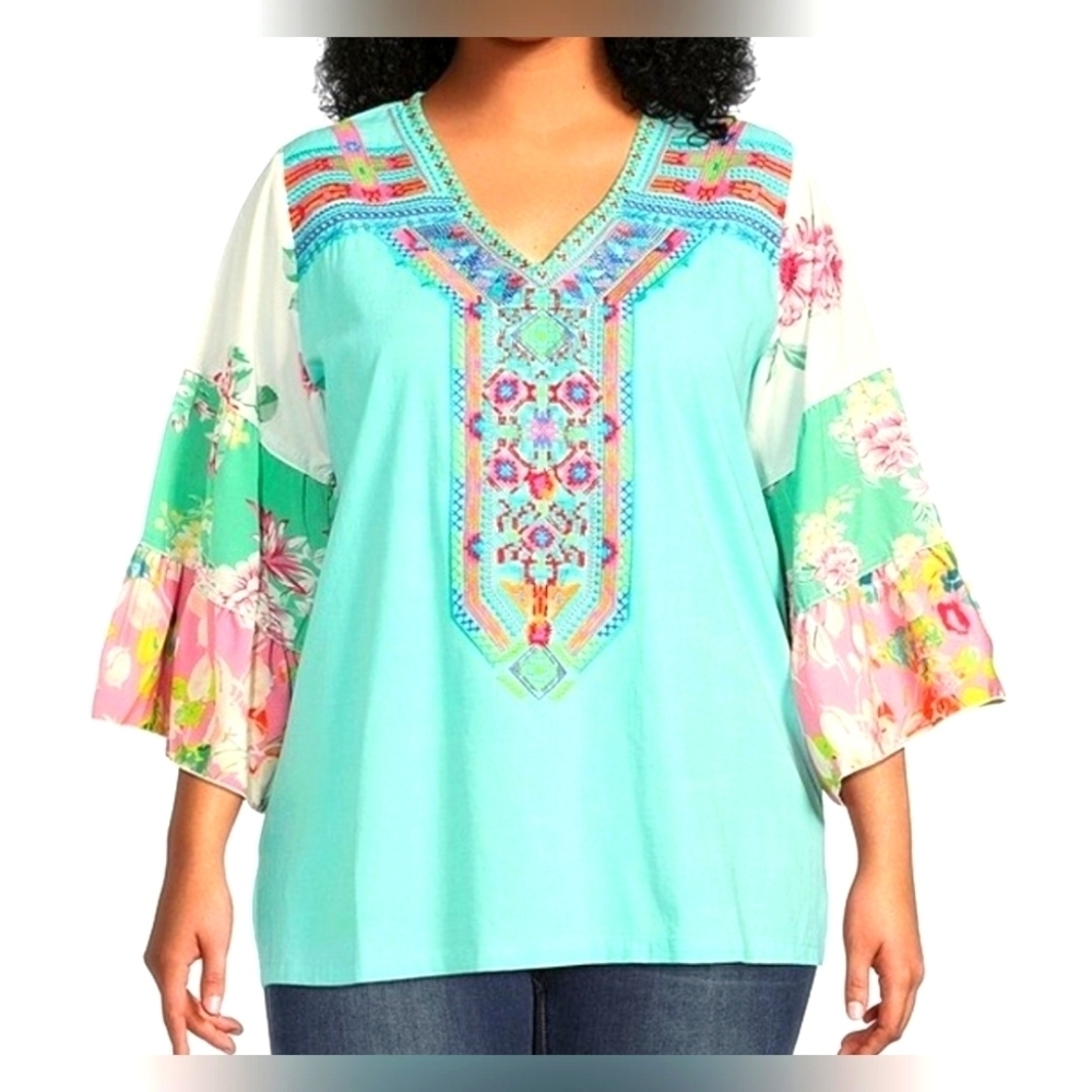 ❇️EMBROIDERED TUNIC